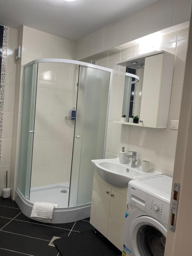 Welcome To Bucharest Airport Residences & Therme-Self Check-In Otopeni Bagian luar foto