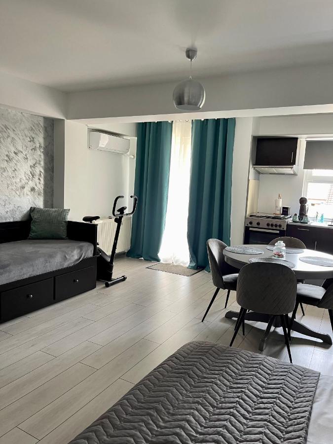Welcome To Bucharest Airport Residences & Therme-Self Check-In Otopeni Bagian luar foto