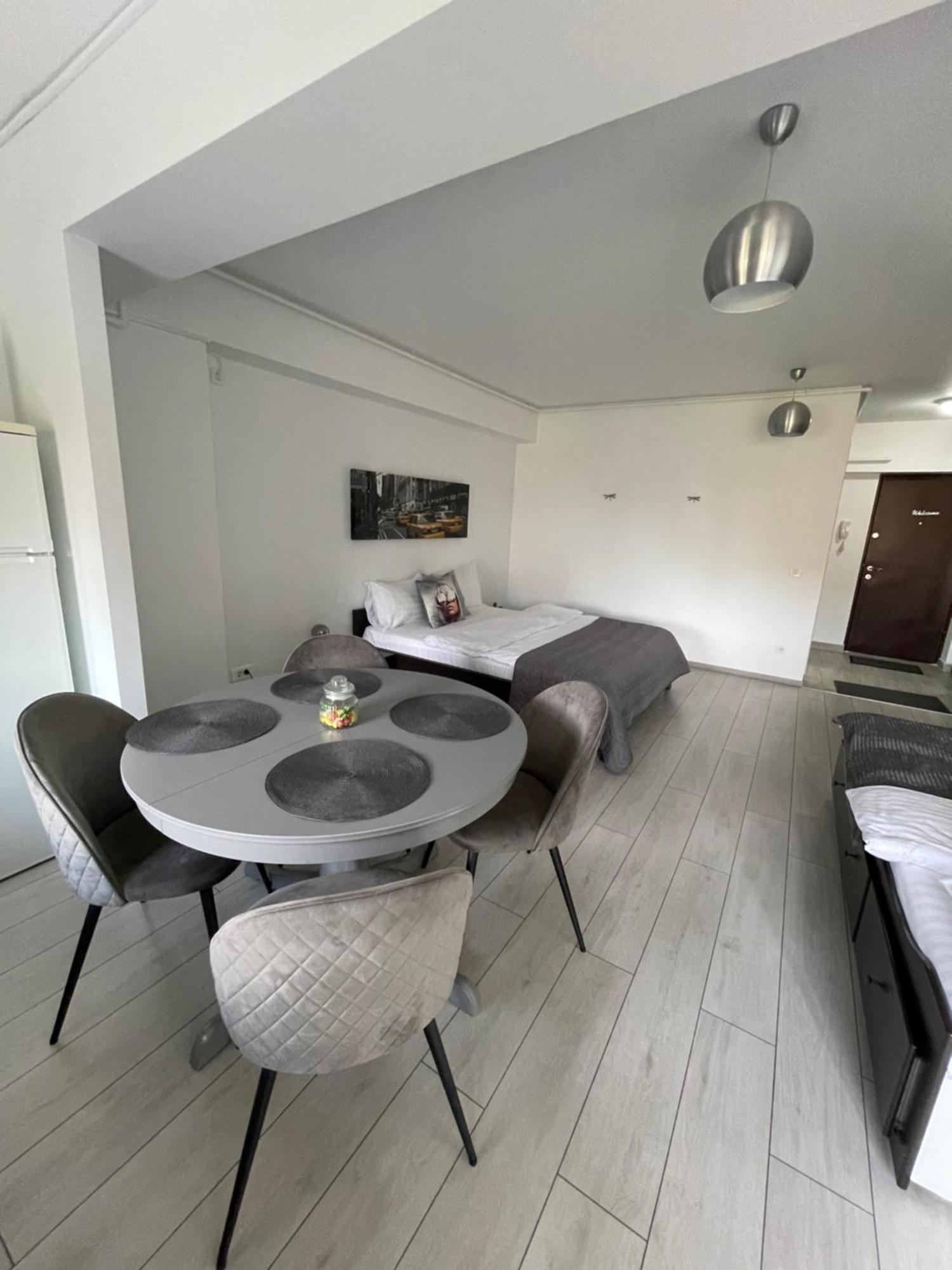 Welcome To Bucharest Airport Residences & Therme-Self Check-In Otopeni Bagian luar foto